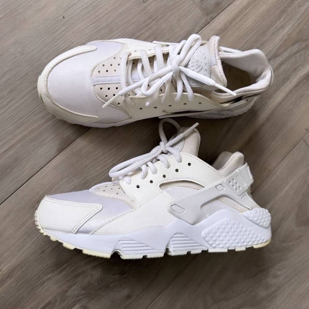 Nike Haraches